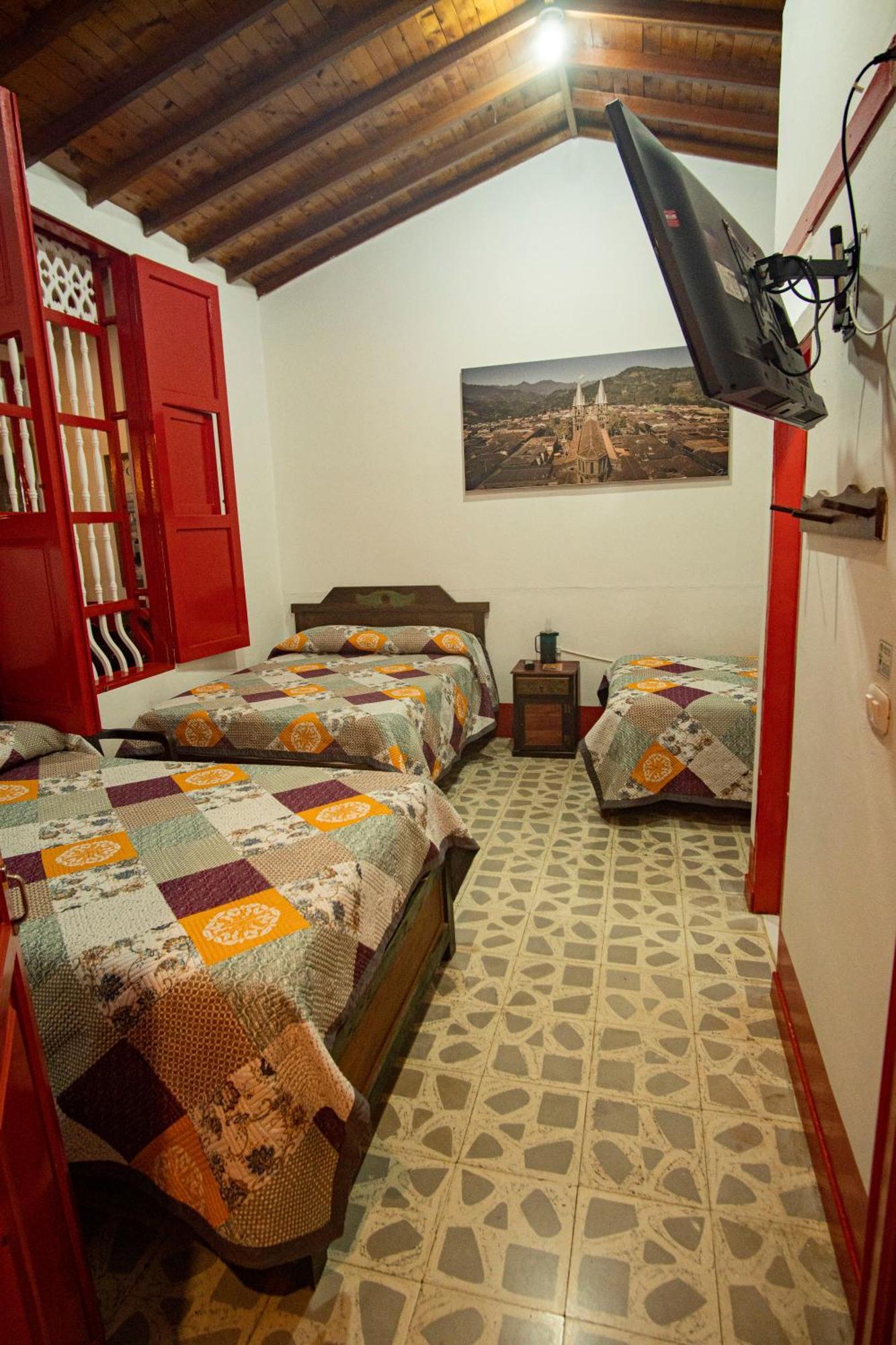 Hotel La Casona Jardin Exterior photo