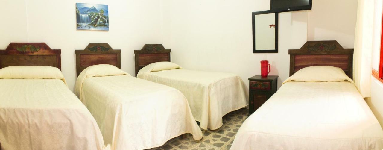 Hotel La Casona Jardin Exterior photo